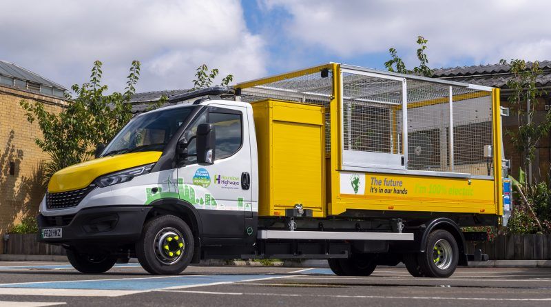 Ringway receives UK’s first zero emission 7.2t commercial vehicle