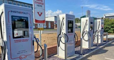 High-speed charge point rollout keeping pace with EV sales in 2022