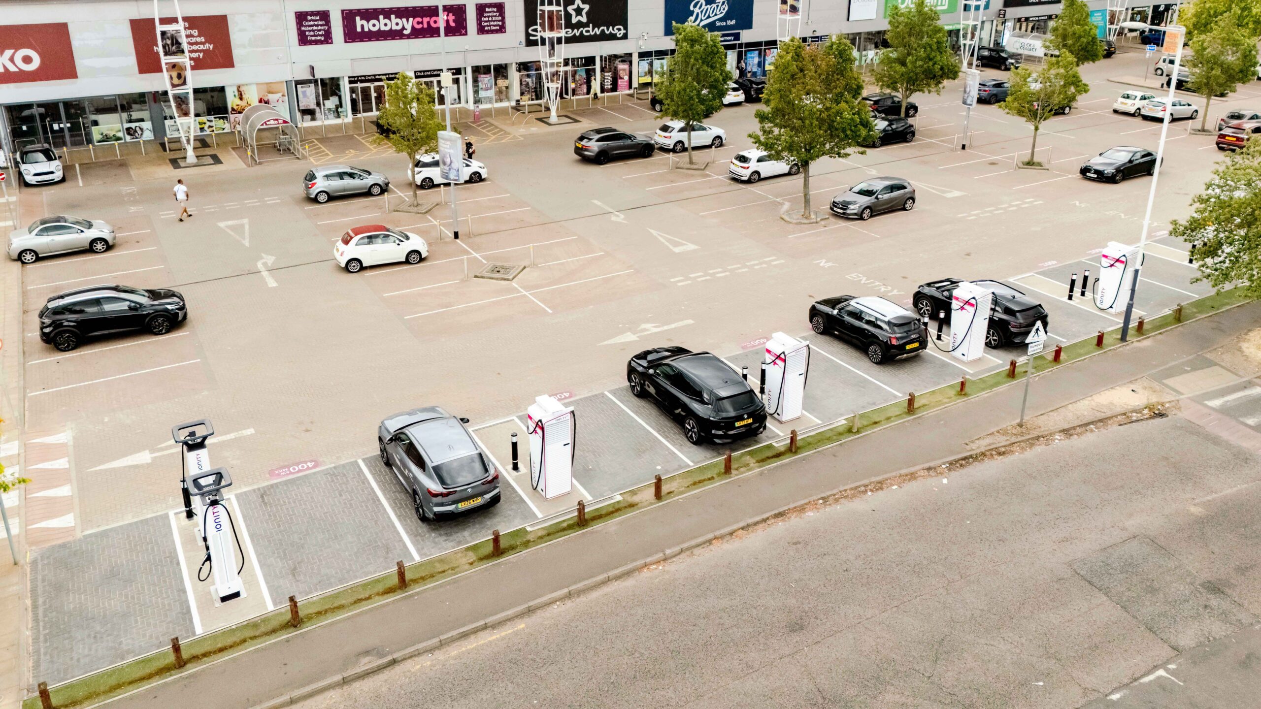 IONITY opens EV charging hub in London